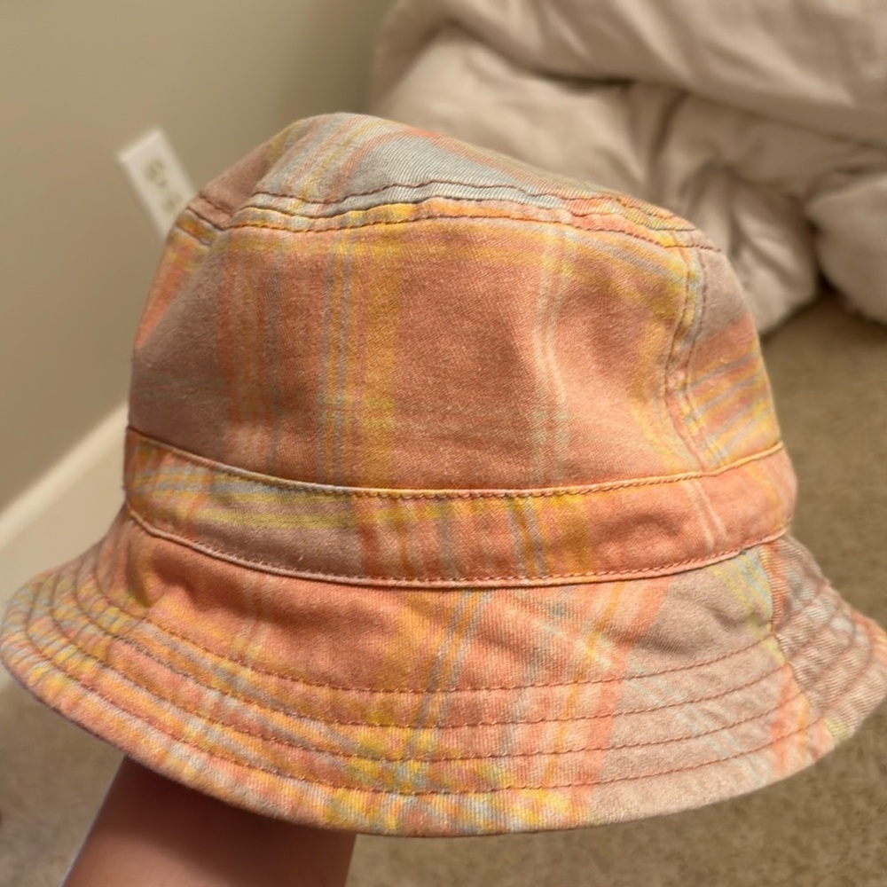 Super cute high quality bucket hat!